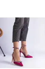 Pantofi cu toc subţire (stiletto) model 207110 Solea